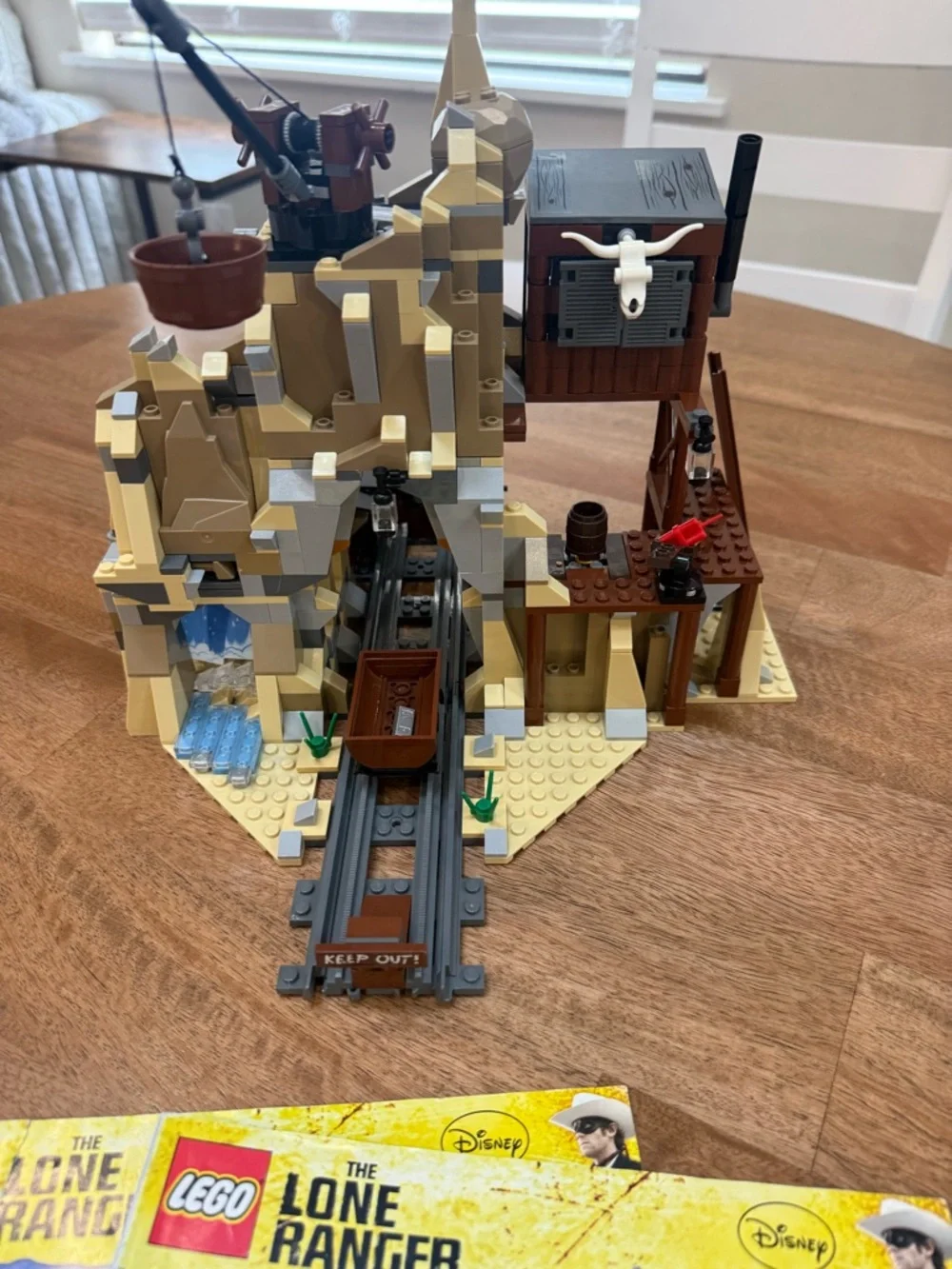 79110 LEGO The Lone Ranger Silver Mine Shootout - Picture 6 of 8